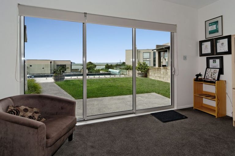 Photo of property in 27 Seacrest Drive, West Harbour, Auckland, 0618
