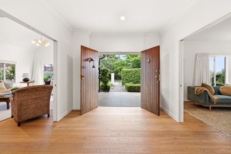 Photo of property in 130 Margaret Avenue, Havelock North, 4130