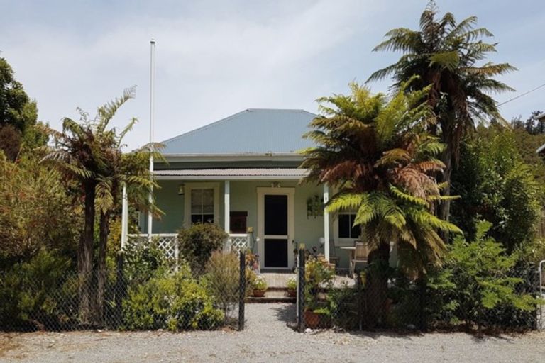 Photo of property in 8 Gladstone Street, Seddonville, Westport, 7891