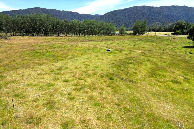 Photo of property in 734 Atarau Road, Atarau, Blackball, 7871