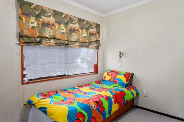 Photo of property in 2 Edgewater Grove, Whakatane, 3120