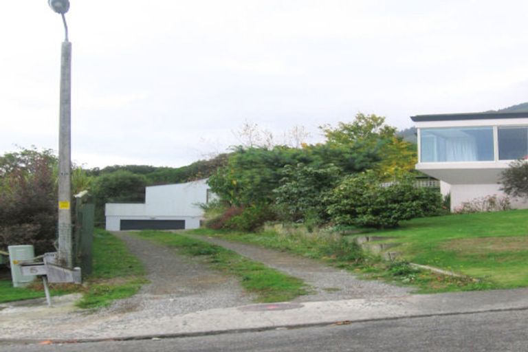 Photo of property in 5 Amokura Street, Waikanae, 5036
