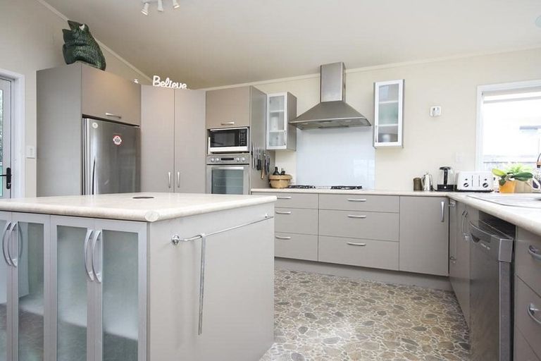 Photo of property in 119 Hetherington Road, Whangamata, 3620