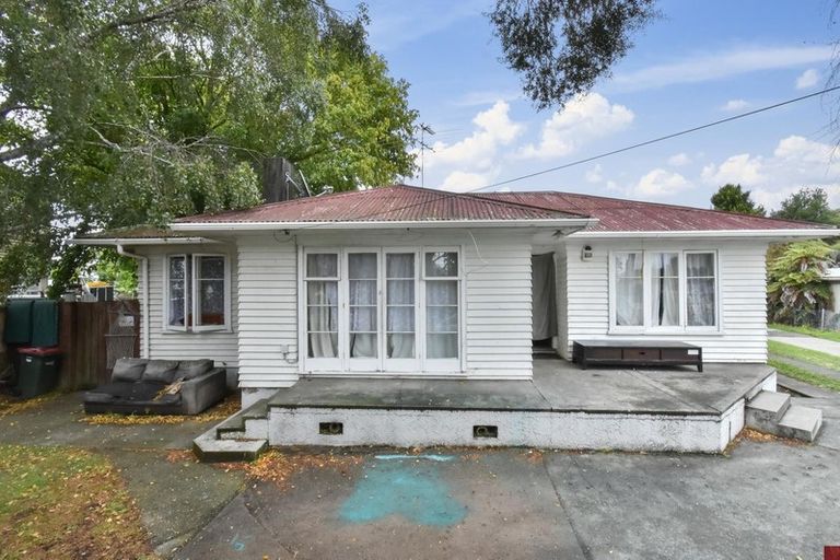 Photo of property in 1/13 Rollerson Street, Papakura, 2110