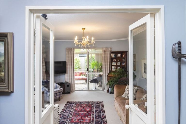 Photo of property in 46 Showgate Avenue, Sockburn, Christchurch, 8042