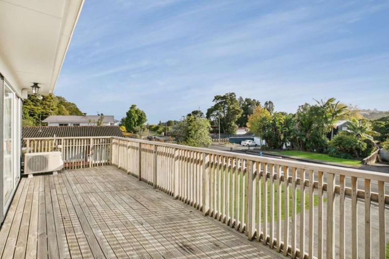 Photo of property in 43 Lawrence Crescent, Hillpark, Auckland, 2102