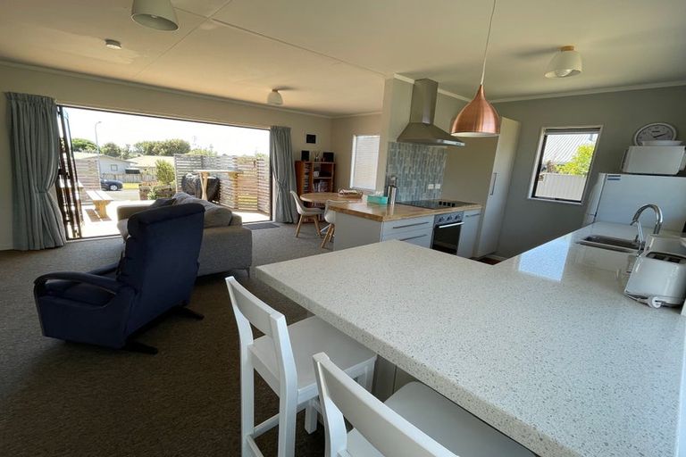 Photo of property in 36 Kahukura Avenue, Waitarere Beach, Levin, 5510