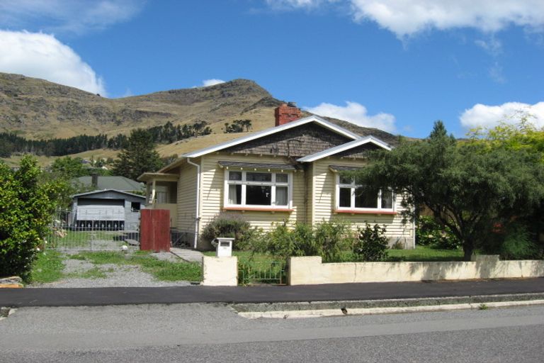 Photo of property in 30 Flavell Street, Heathcote Valley, Christchurch, 8022