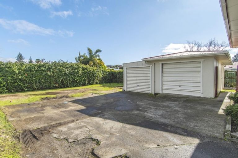 Photo of property in 154 Otumoetai Road, Brookfield, Tauranga, 3110