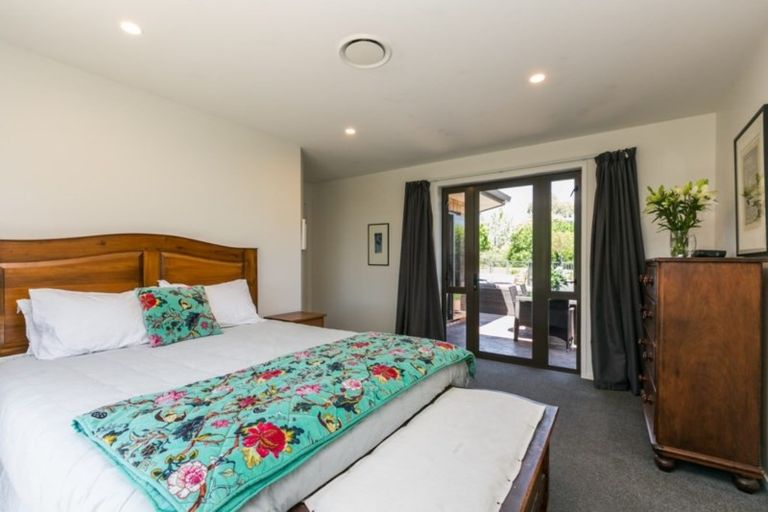 Photo of property in 22 Fairview Place, Havelock North, 4130