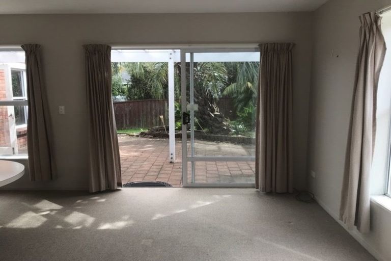 Photo of property in 3 Charles Prevost Drive, The Gardens, Auckland, 2105