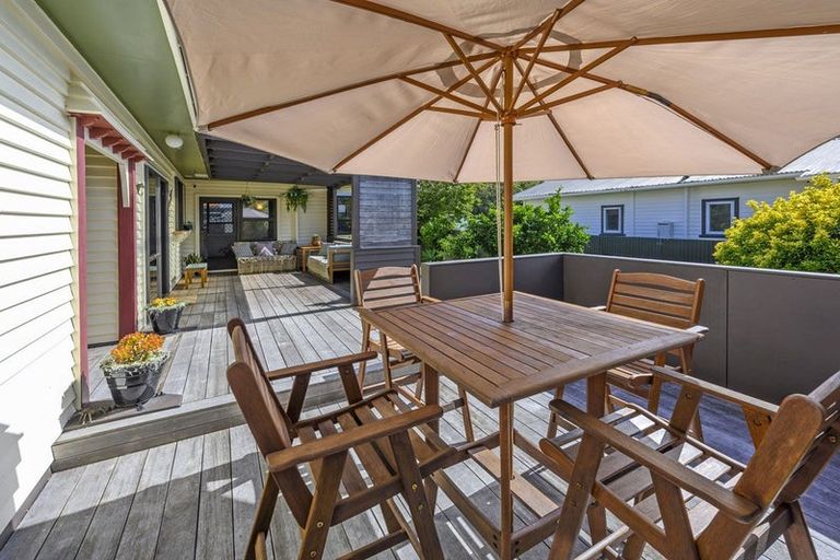 Photo of property in 76 Brooklands Road, Brooklands, New Plymouth, 4310