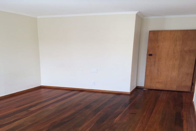 Photo of property in 1/13 Elliott Avenue, Bayview, Auckland, 0629