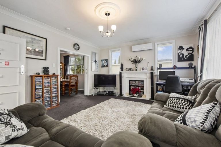 Photo of property in 1047 Fergusson Drive, Clouston Park, Upper Hutt, 5018