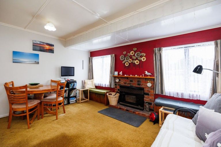 Photo of property in 31 Koputara Road, Himatangi Beach, Foxton, 4891