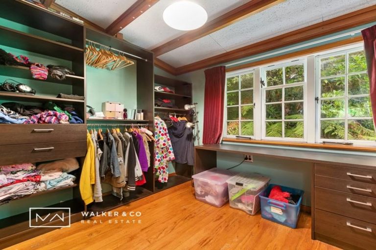 Photo of property in 4 Elmslie Road, Pinehaven, Upper Hutt, 5019