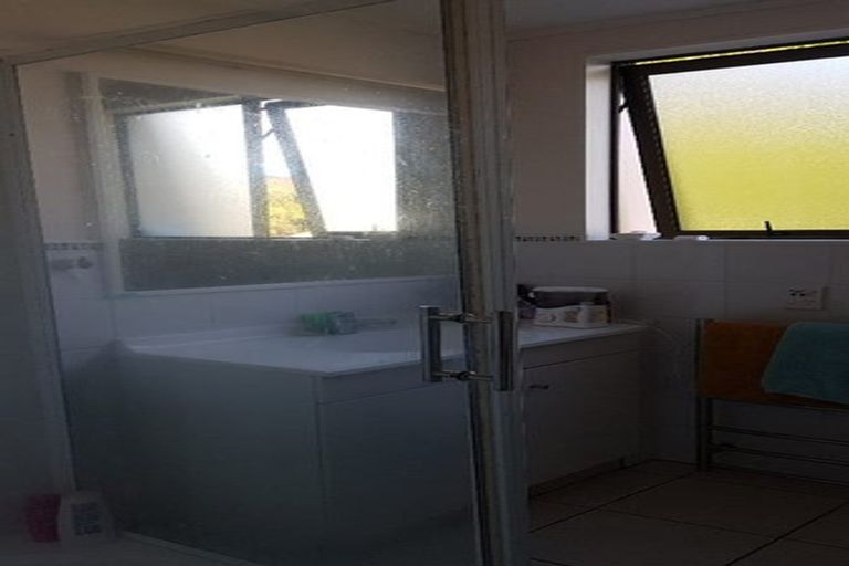 Photo of property in 2/396 Cambridge Terrace, Naenae, Lower Hutt, 5011