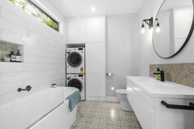 Photo of property in 123 Mitchell Street, Brooklyn, Wellington, 6021