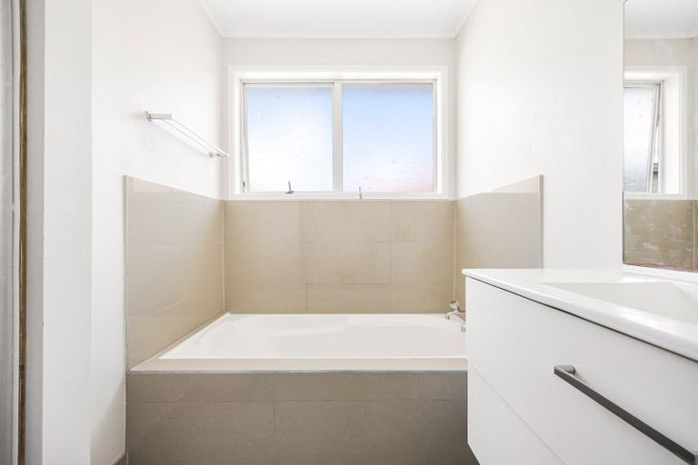 Photo of property in 58 Thomas Road, Mangere, Auckland, 2022