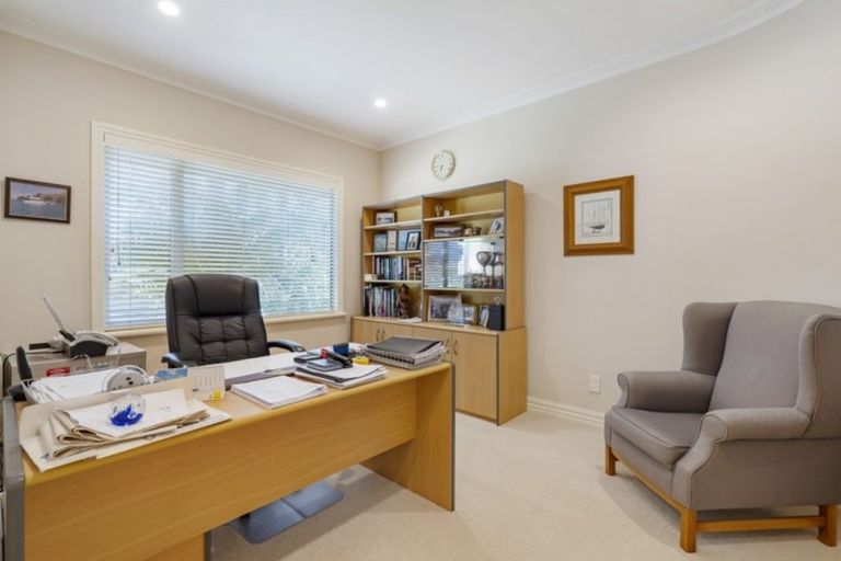 Photo of property in 15 Island View Terrace, Cockle Bay, Auckland, 2014