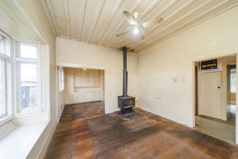 Photo of property in 11 Rosalie Terrace, Kelvin Grove, Palmerston North, 4414