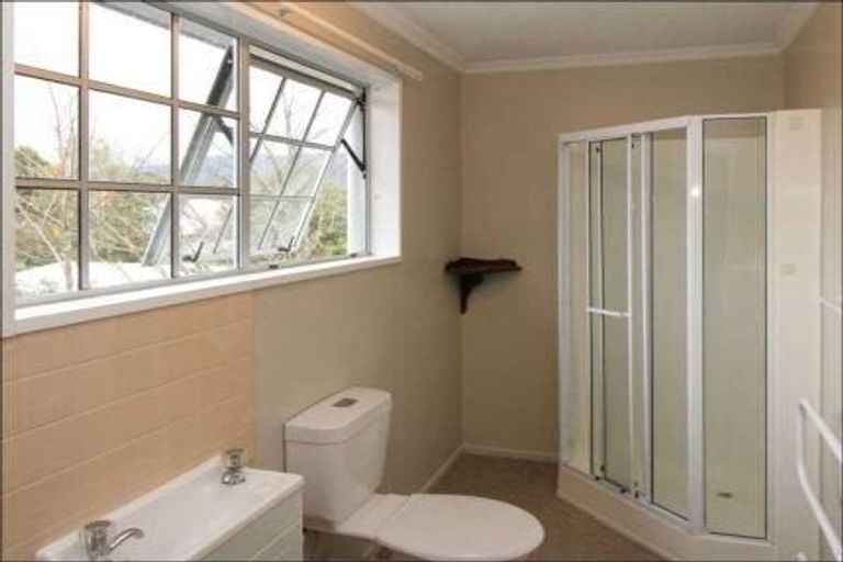 Photo of property in 14b Donald Street, Featherston, 5710