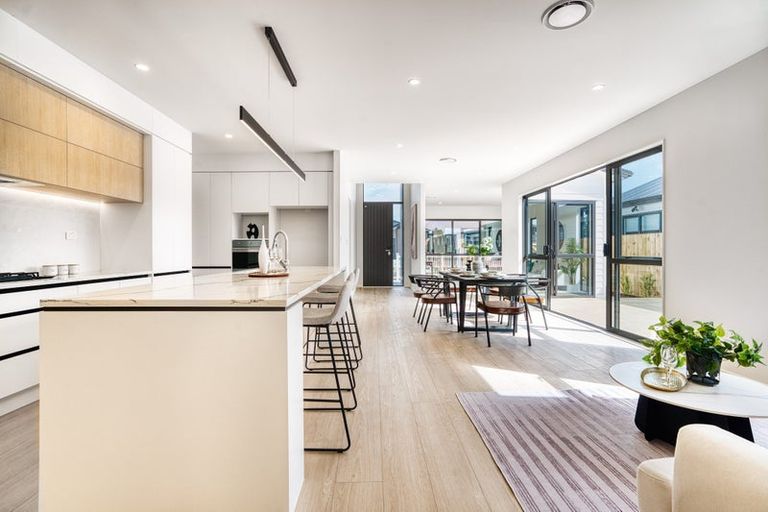 Photo of property in 24 Babina Avenue, Kumeu, 0810