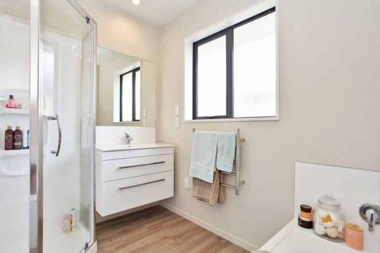 Photo of property in 38 Meyer Crescent, Halswell, Christchurch, 8025