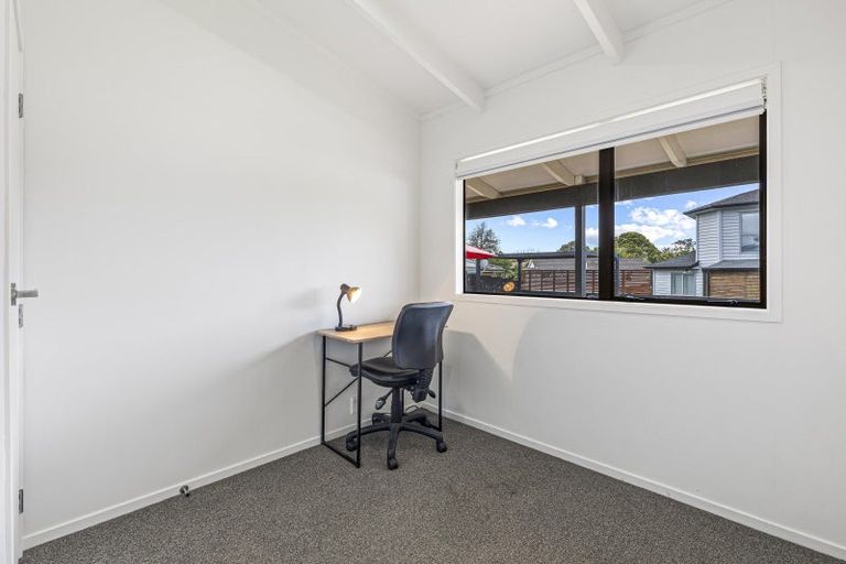 Photo of property in 141b Henderson Valley Road, Henderson, Auckland, 0612