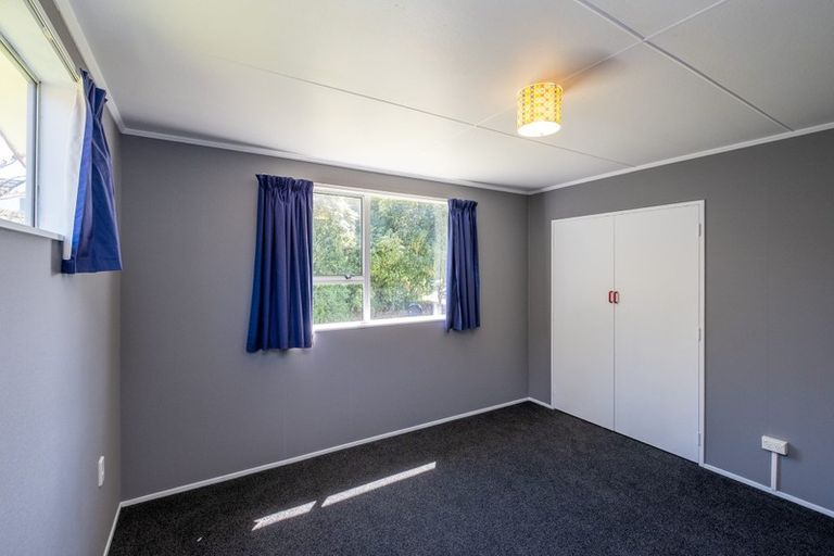 Photo of property in 24 Montjoy Street, Stratford, 4332