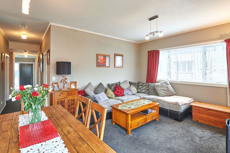 Photo of property in 7 Matamau Street, Palmerston North, 4414
