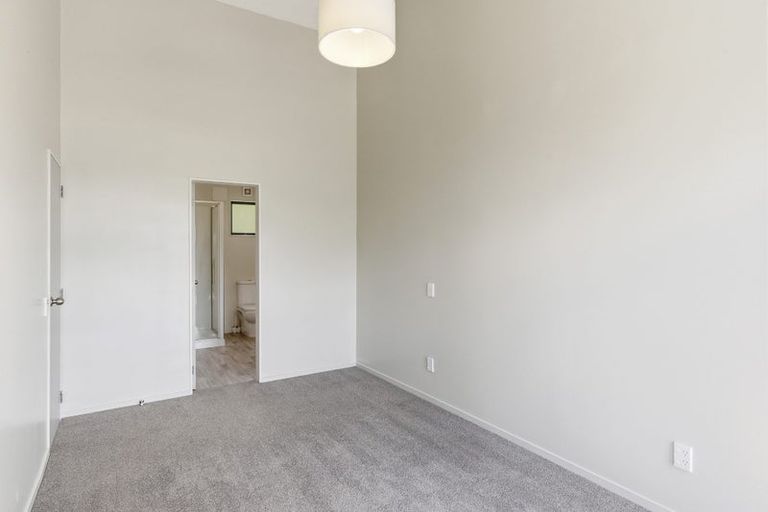 Photo of property in 3 Vera Lane, Paraparaumu, 5032