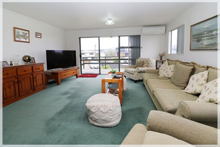 Photo of property in 37 Shortt Street, Foxton Beach, Foxton, 4815