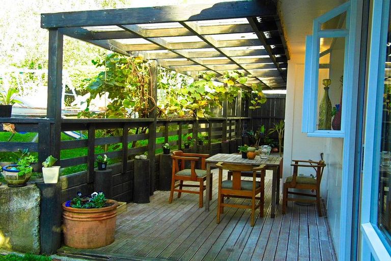 Photo of property in 1/29 Beaudine Avenue, Glenfield, Auckland, 0629