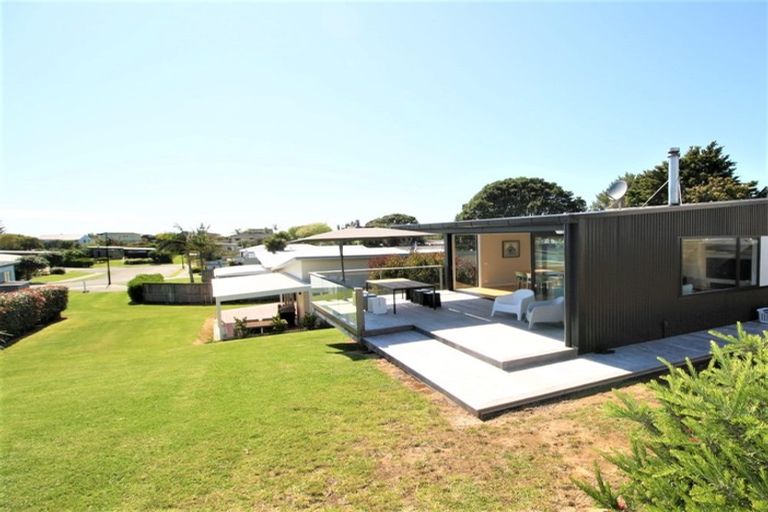 Photo of property in 9 Ross Place, Whiritoa, Whangamata, 3691