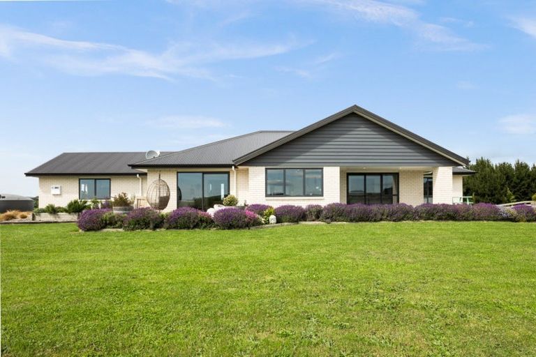 Photo of property in 21c Highlands Drive, Waipawa, 4277
