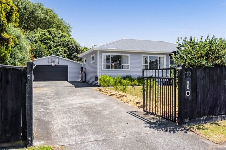 Photo of property in 110 Manawapou Road, Hawera, 4610