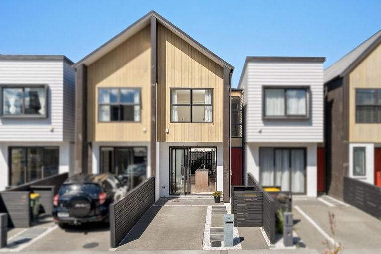 Photo of property in 17 Peihana Road, Hobsonville, Auckland, 0616