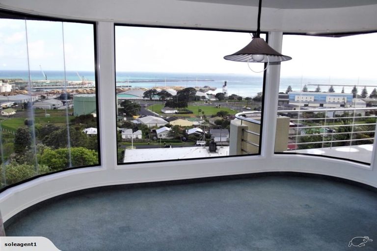 Photo of property in 12c Parris Street, Moturoa, New Plymouth, 4310
