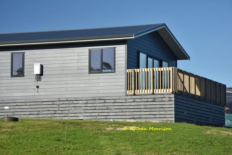 Photo of property in 12 Arahanga Road, Paparoa, 0571