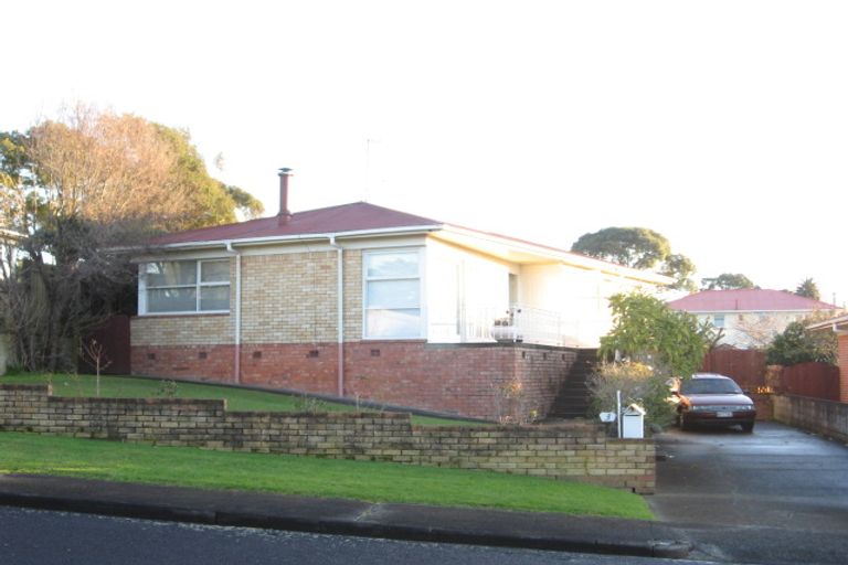 Photo of property in 3 Lynmore Drive, Hillpark, Auckland, 2102