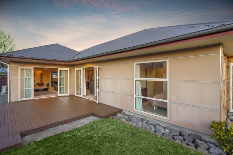 Photo of property in 70 Rowse Street, Rangiora, 7400
