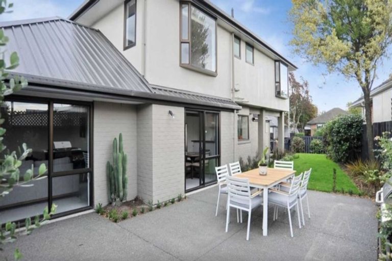 Photo of property in 2/68 Jennifer Street, Papanui, Christchurch, 8053