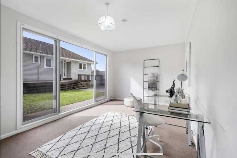 Photo of property in 57 Fairclough Road, Beach Haven, Auckland, 0626