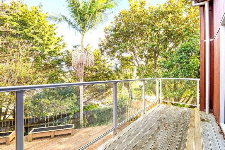 Photo of property in 76g Edmonton Road, Henderson, Auckland, 0612
