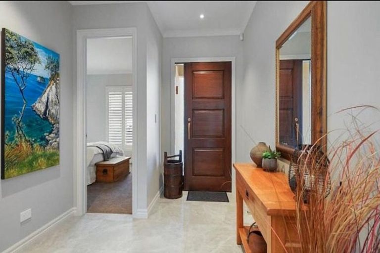 Photo of property in 8 Francesco Drive, Karaka, Papakura, 2113