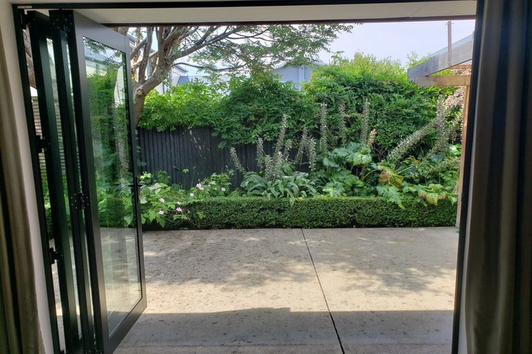 Photo of property in 42a Ward Street, Addington, Christchurch, 8024