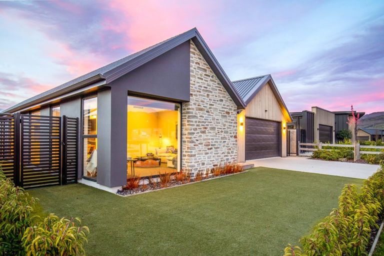 Photo of property in 13 Blondie Drive, Cromwell, 9310