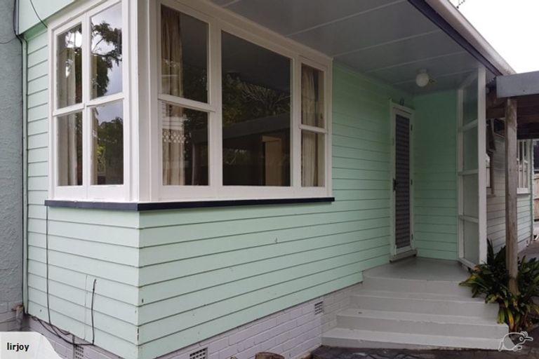 Photo of property in 1/46 Elliott Avenue, Bayview, Auckland, 0629