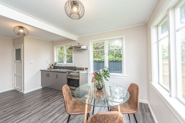 Photo of property in 16 Nikau Street, Tawhero, Whanganui, 4501